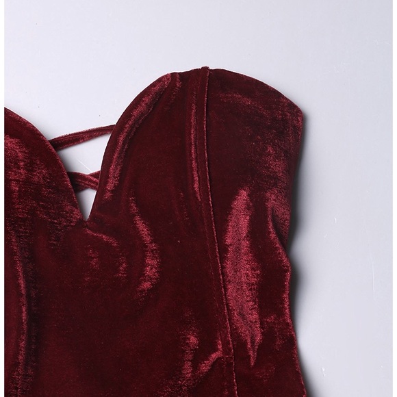 💋Kemba Maroon Velvet Bandeau Lace back body suit - Picture 4 of 8